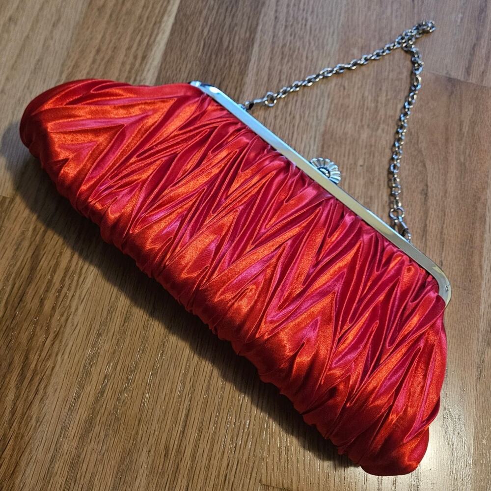 Boutique Bright Red Pleated Satin Evening Clutch Bag w/ Detachable Chain Strap